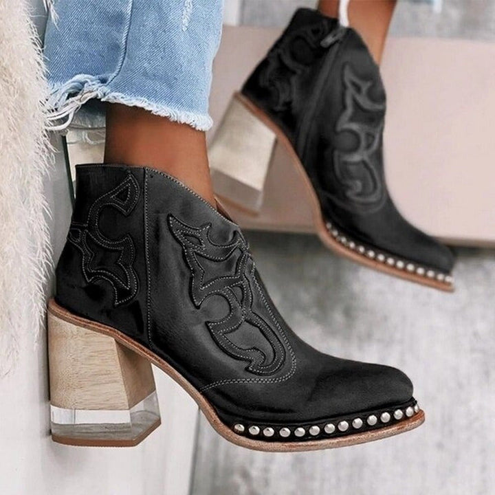 Gwen | Textured Ankle Boot